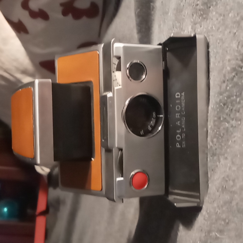 Sx-70 Polaroid land camera